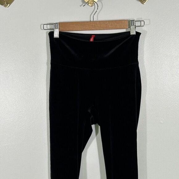 Spanx Velvet Leggings Size XS Black Holidays Party Athleisure Comfort - Picture 3 of 6